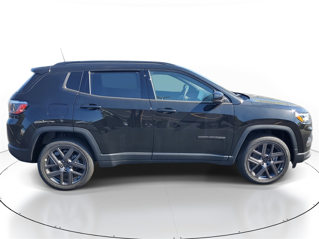2026 Jeep Compass Limited photo 4