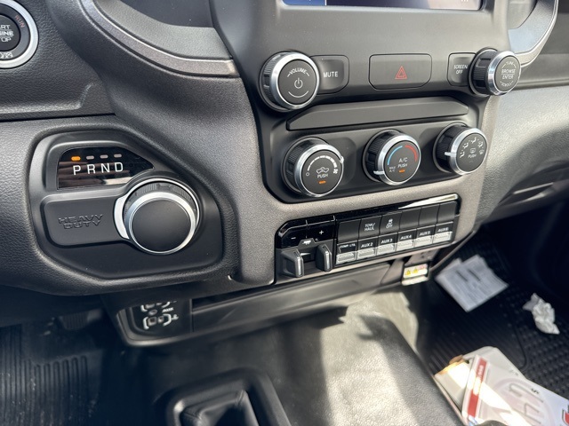 2023 Ram 2500 Tradesman photo 13