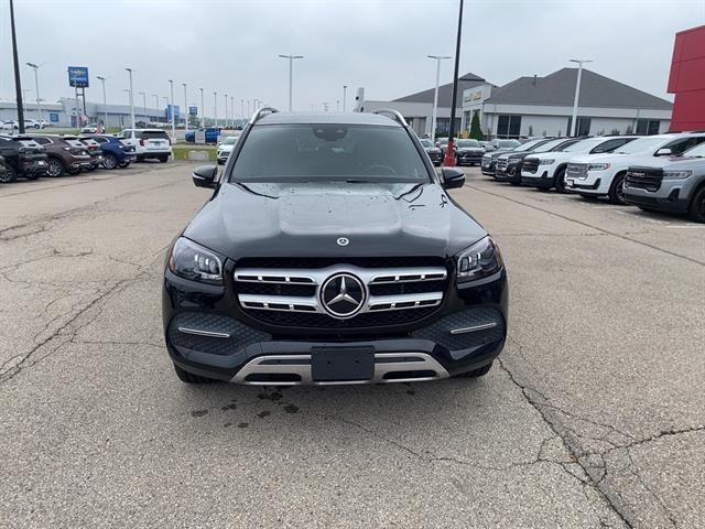 2022 Mercedes Benz GLS 450 4MATIC photo 3