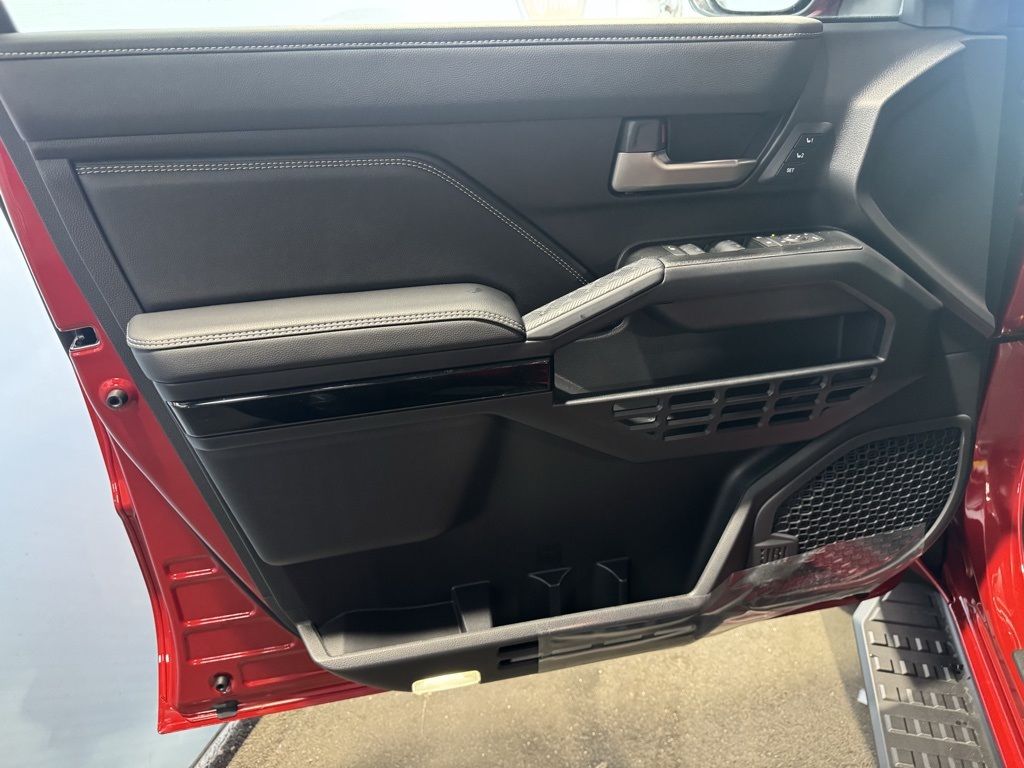 2025 Toyota 4Runner photo 33