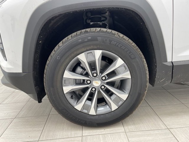 2026 Chevrolet Equinox LT photo 6