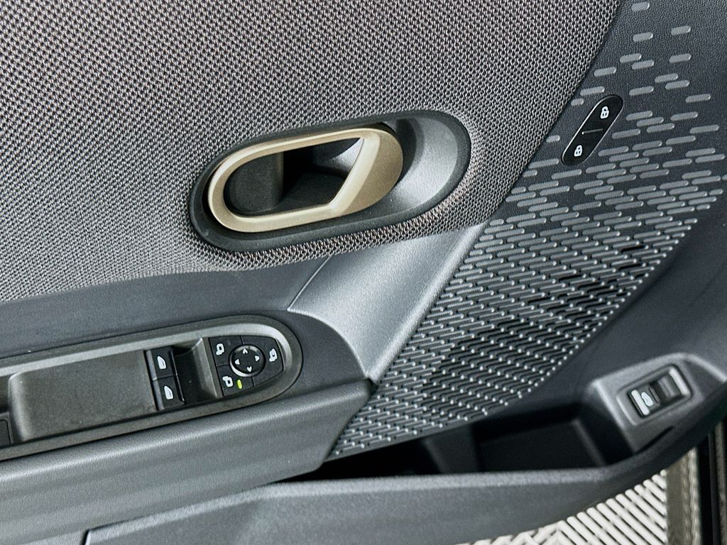 2025 Mini Cooper 2 Door Hardtop Signature photo 18