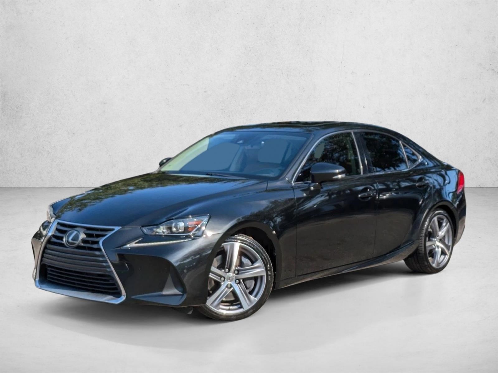 2019 Lexus IS 300's photo