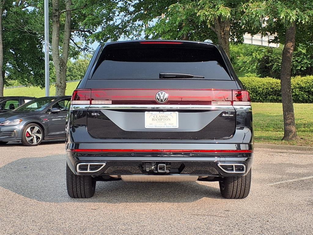 2025 Volkswagen Atlas SEL Premium R-Line photo 5