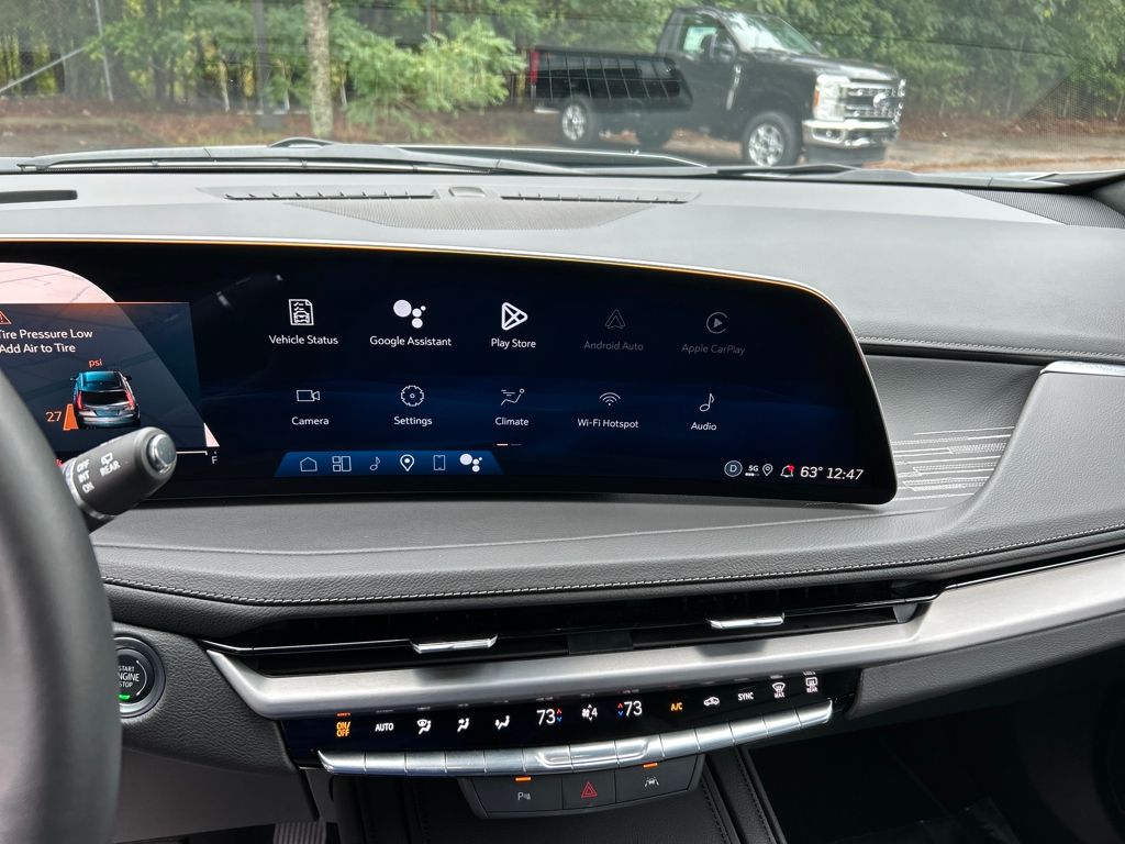 2025 Cadillac XT4 Premium Luxury photo 14