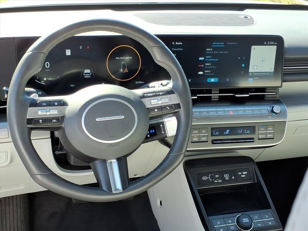 2024 Hyundai Kona Limited photo 4