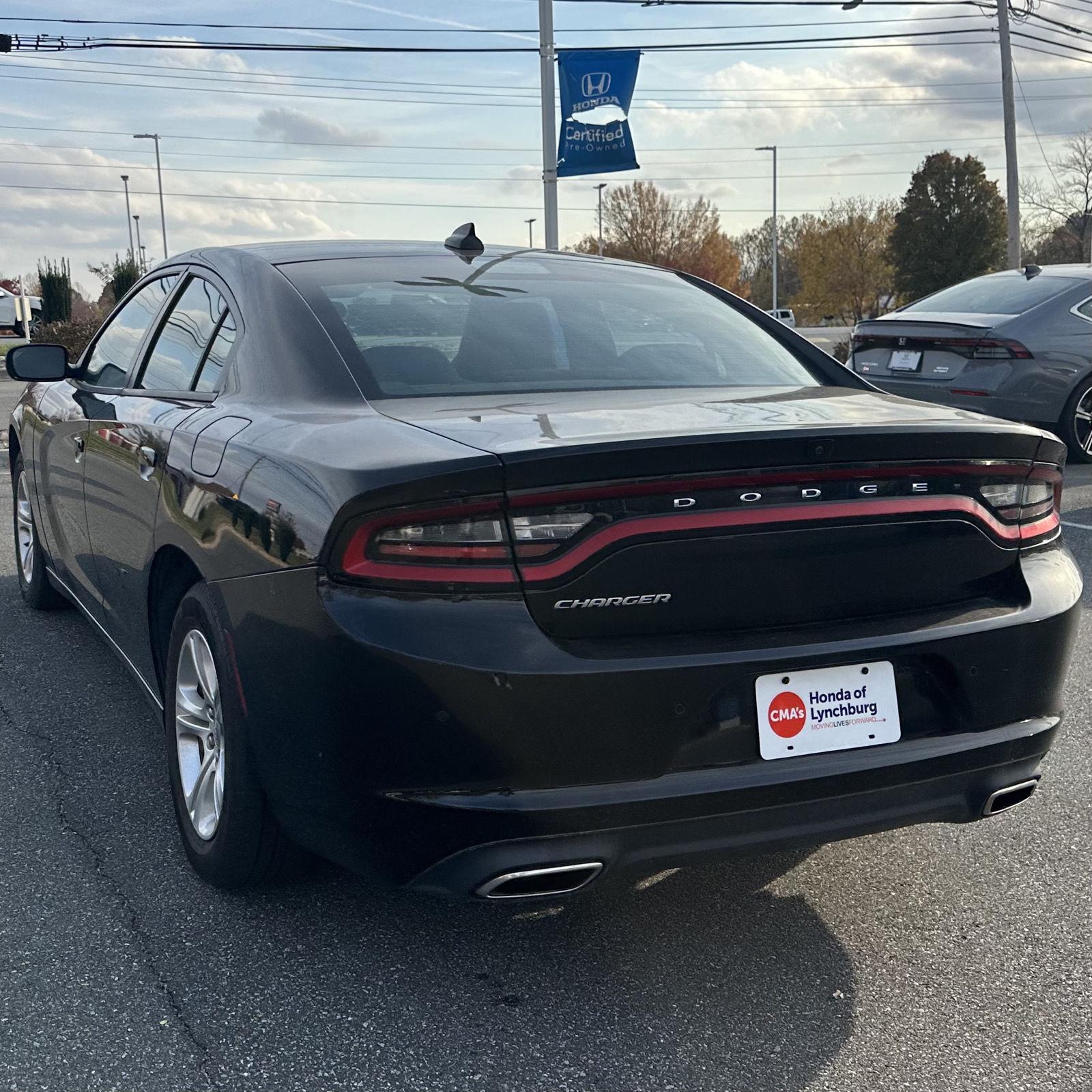 2023 Dodge Charger SXT photo 2