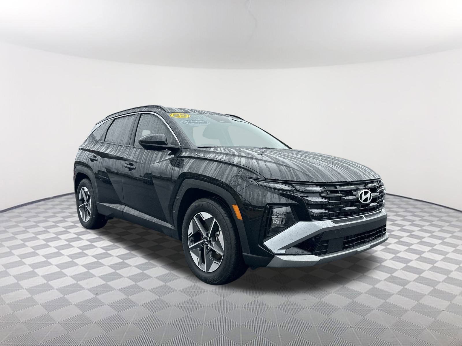 2025 Hyundai Tucson SEL photo 2