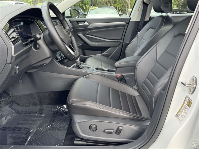 2023 Volkswagen Jetta 1.5T SE photo 13