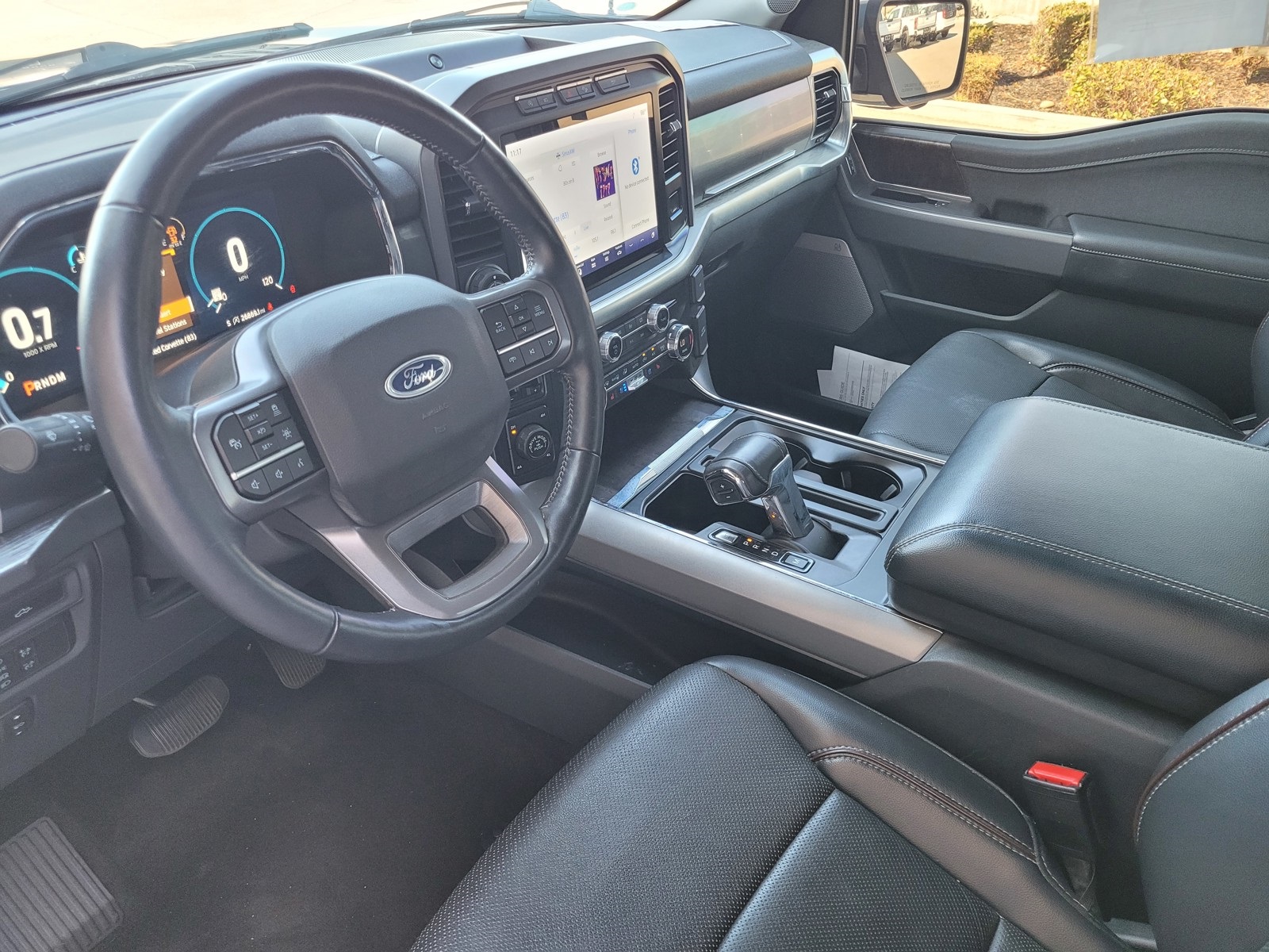 2021 Ford F-150 Lariat photo 19