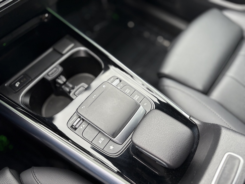 2022 Mercedes Benz GLA 250 photo 14