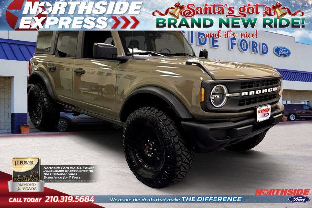 2025 Ford Bronco 4-Door Base's photo