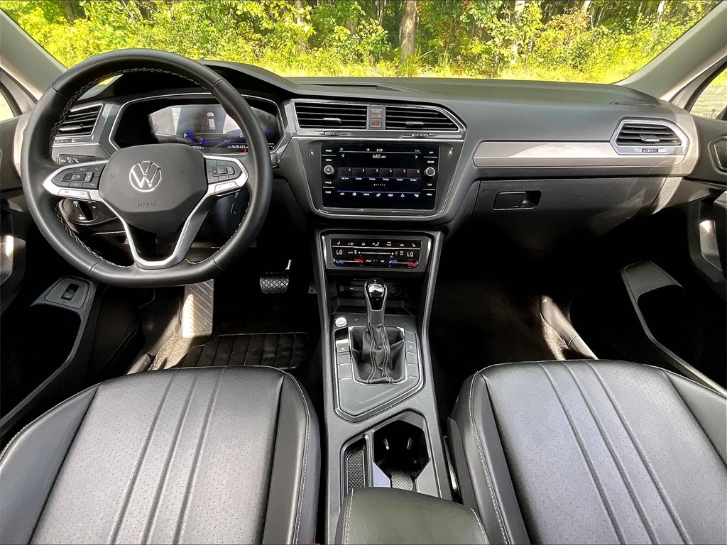 2024 Volkswagen Tiguan SE Wolfsburg Edition photo 19