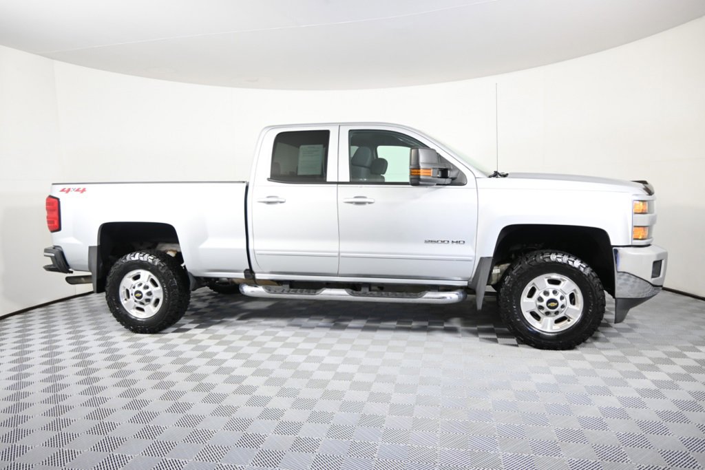 2019 Chevrolet Silverado 2500HD LT photo 8