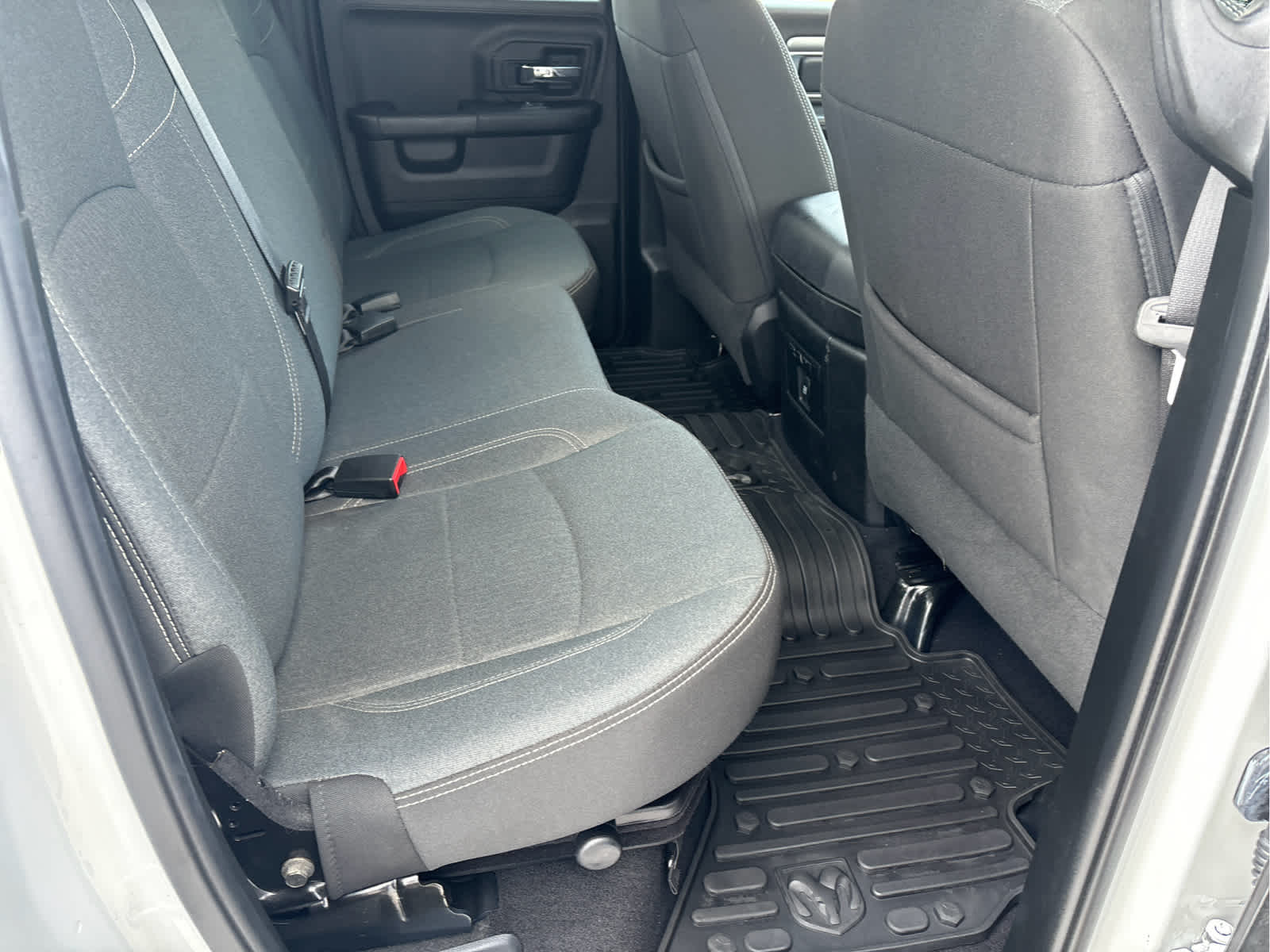 2022 Ram 1500 Classic Warlock photo 13