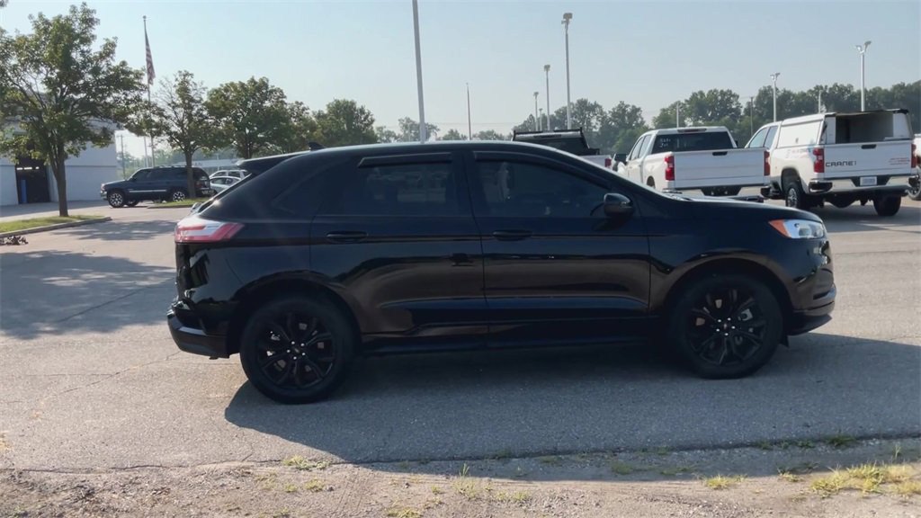 2024 Ford Edge SE photo 6