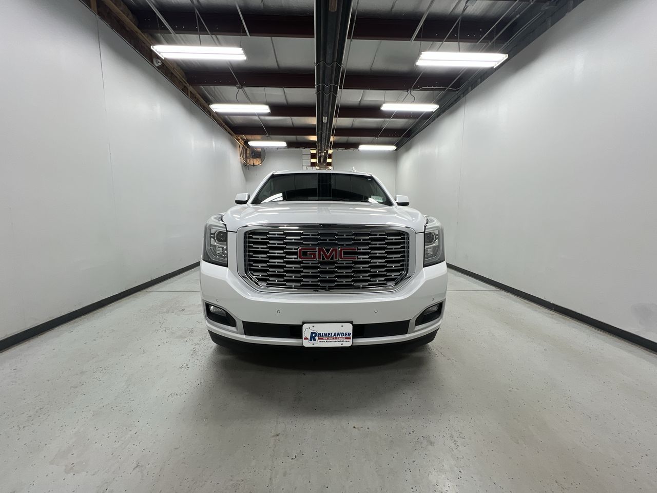 2020 Gmc Yukon XL Denali photo 2