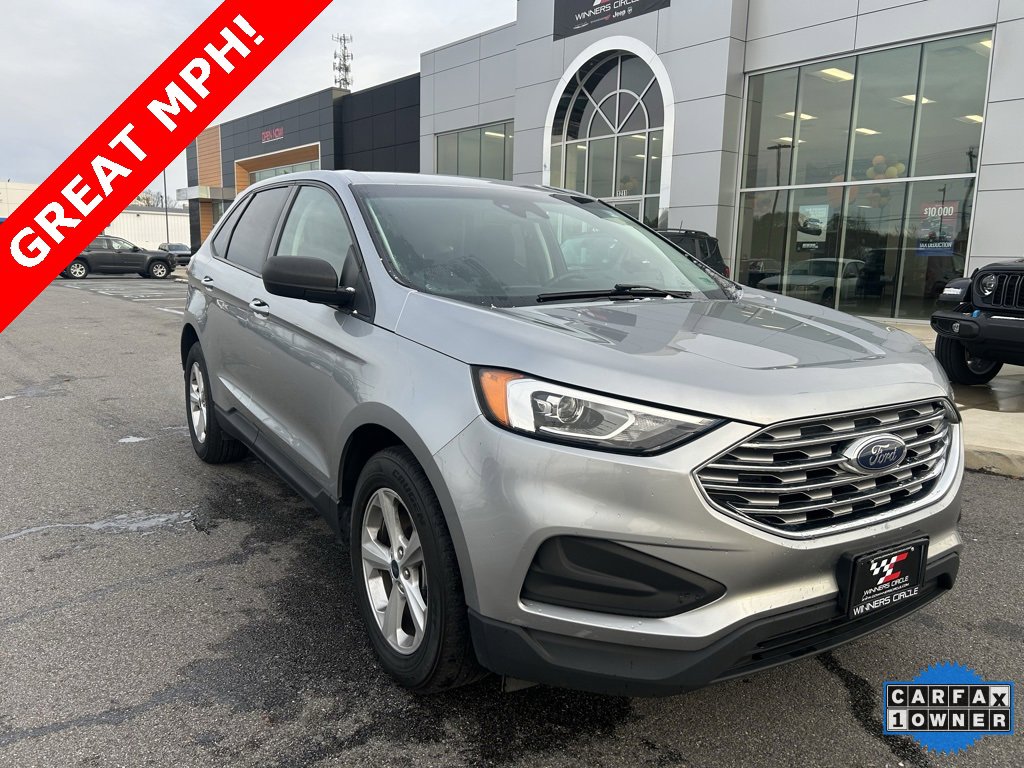 2021 Ford Edge SE's photo