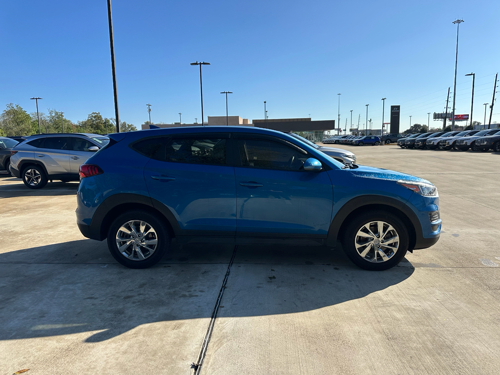 2019 Hyundai Tucson SE photo 2