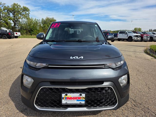 2022 Kia Soul LX photo 2
