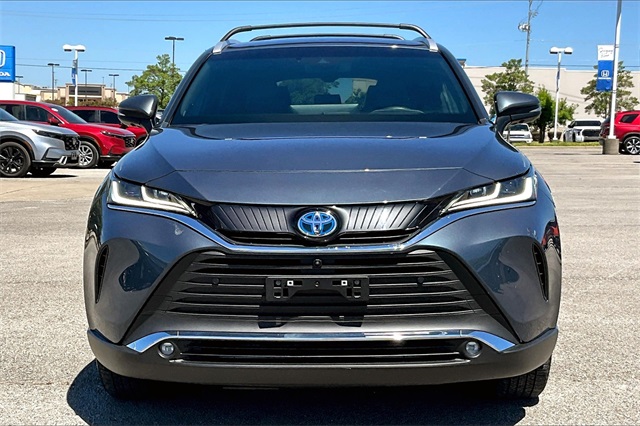 2021 Toyota Venza LE photo 3