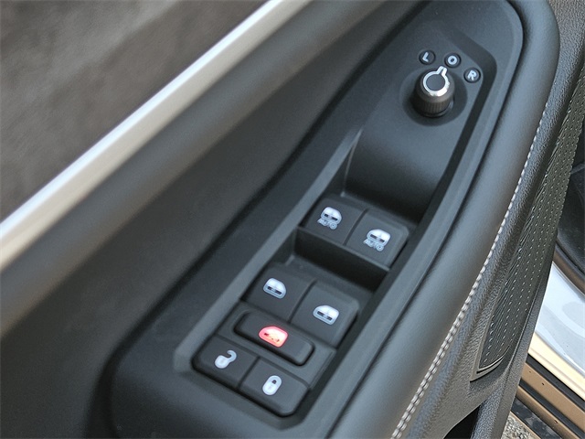2025 Jeep Grand Cherokee Limited photo 13