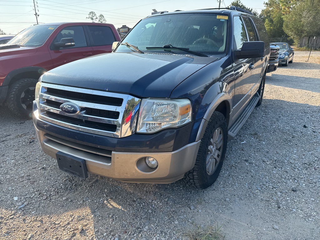 2014 Ford Expedition EL XLT photo 2