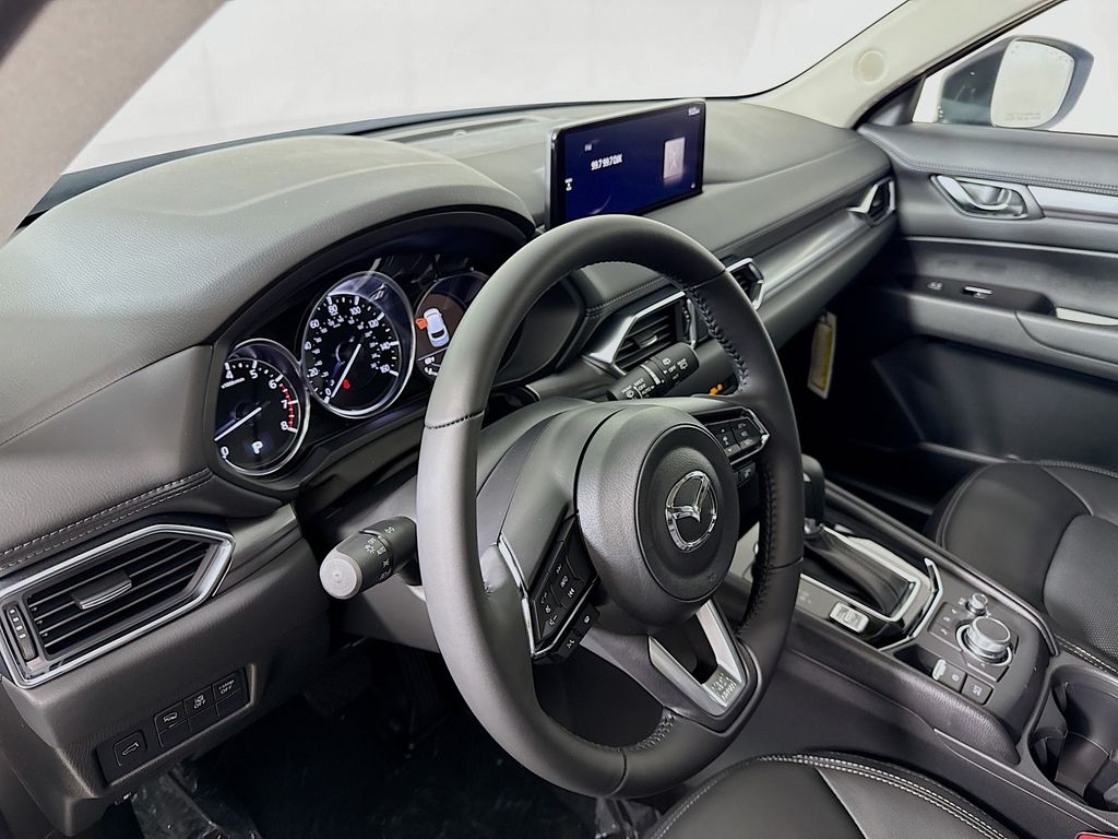 2025 Mazda CX-5 2.5 S Preferred photo 9