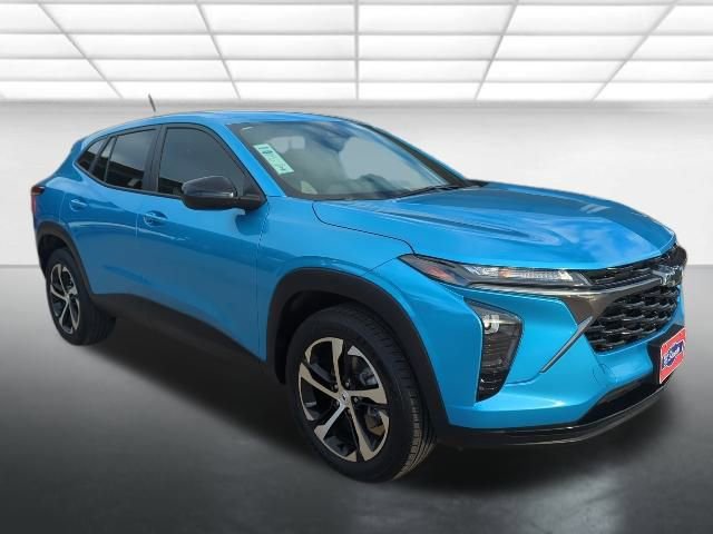 2025 Chevrolet Trax RS's photo