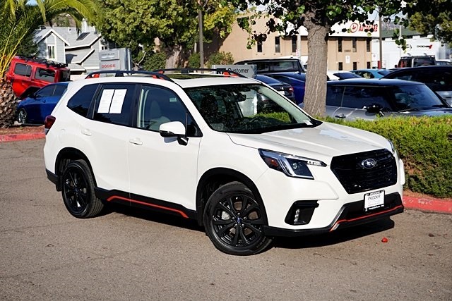 2023 Subaru Forester Sport photo 2