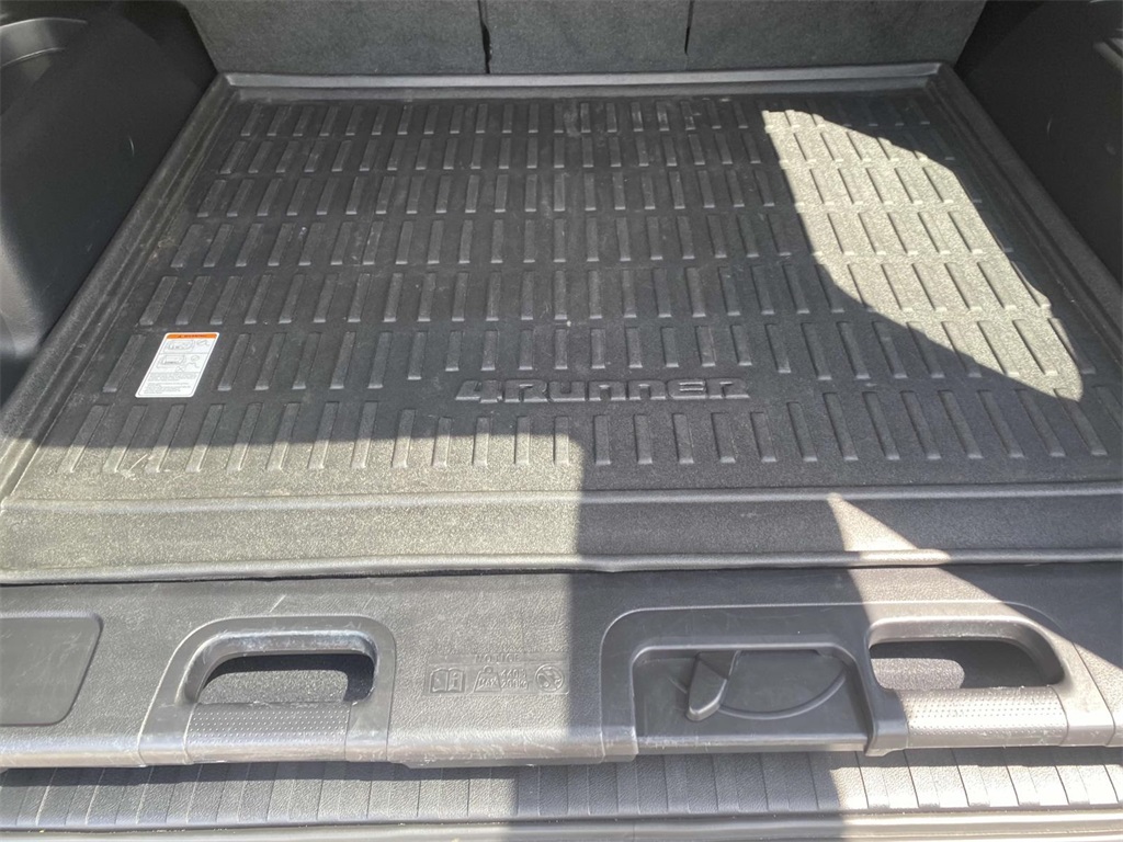2024 Toyota 4Runner SR5 photo 9