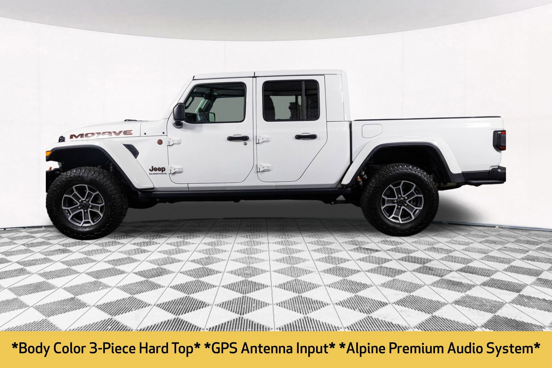 2024 Jeep Gladiator Mojave photo 3