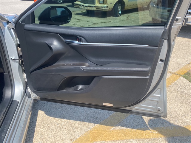 2022 Toyota Camry XSE photo 10