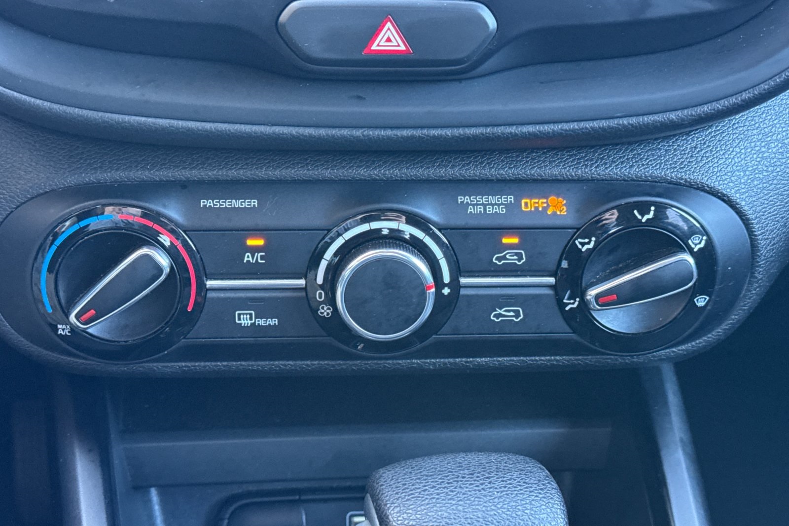 2023 Kia Soul LX photo 19