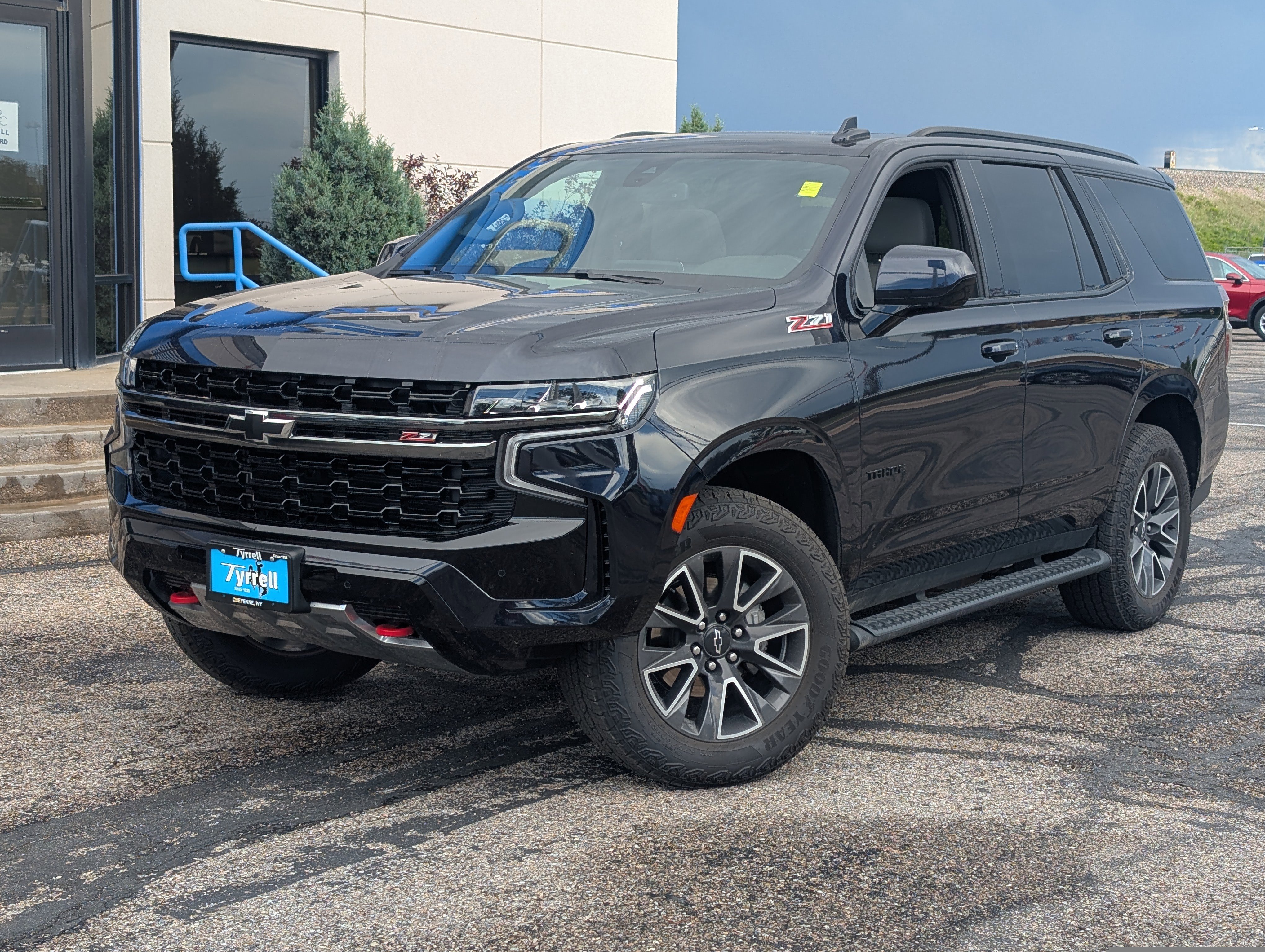 Used 2022 Midnight Blue Metallic Chevrolet Z71 image 1