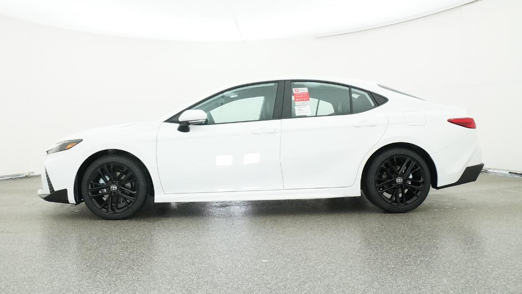 2025 Toyota Camry SE photo 9