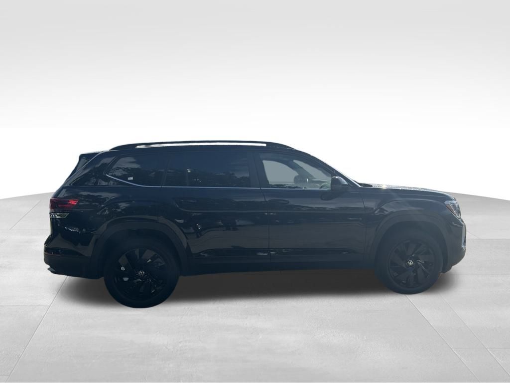 2026 Volkswagen Atlas SE Technology photo 2