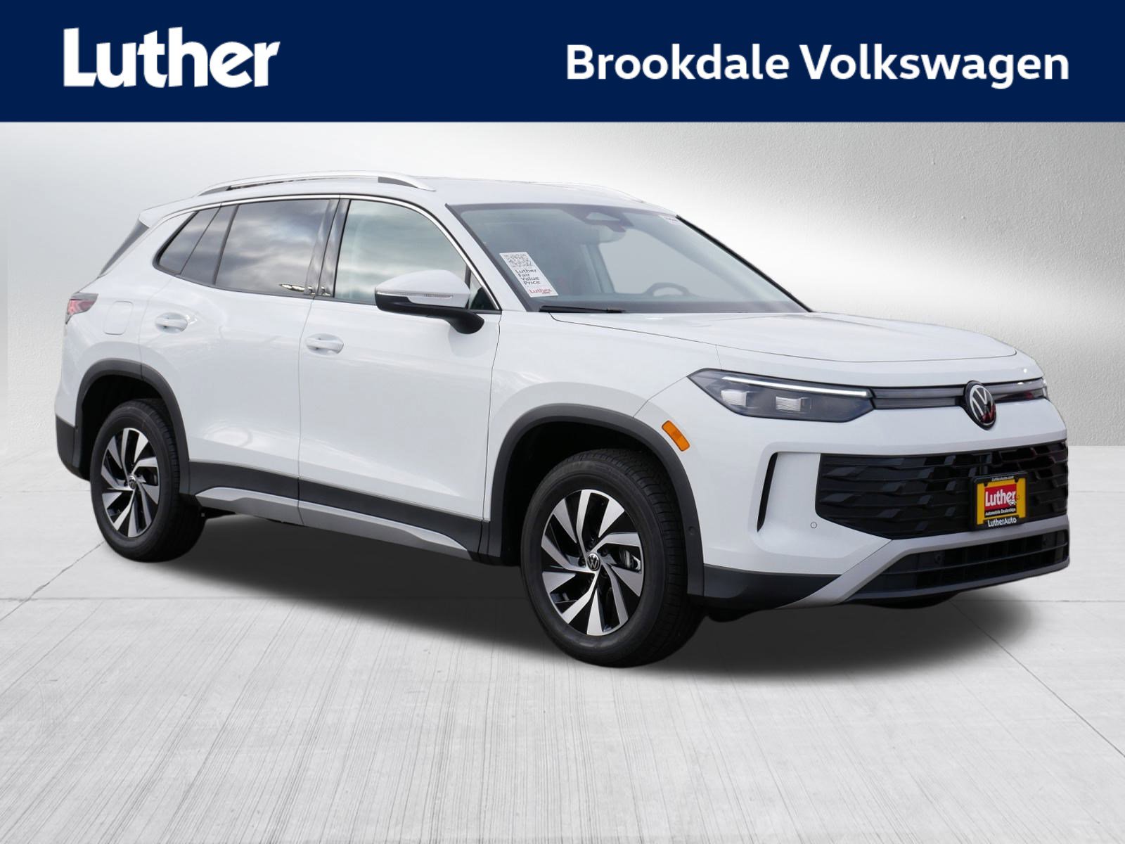 2026 Volkswagen Tiguan S's photo