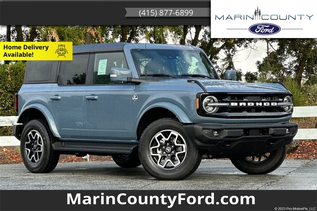 2025 Ford Bronco 4-Door Outer Banks's photo