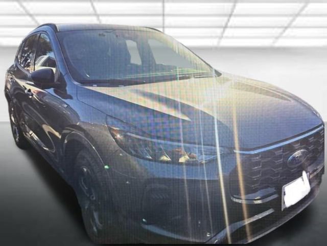 2023 Ford Escape ST-Line's photo