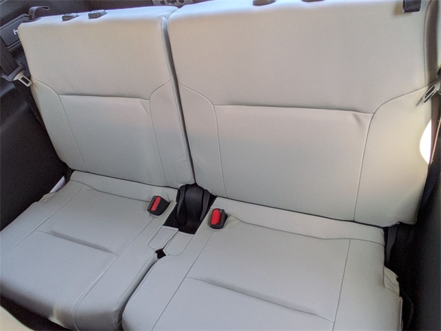2023 Mitsubishi Outlander SEL photo 26