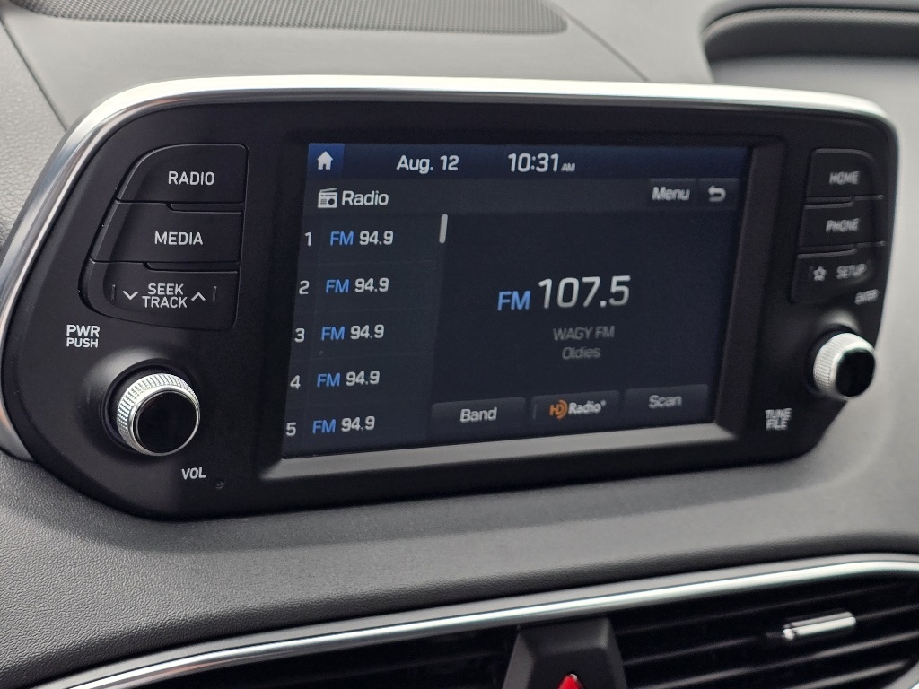 2019 Hyundai Santa Fe SEL photo 4