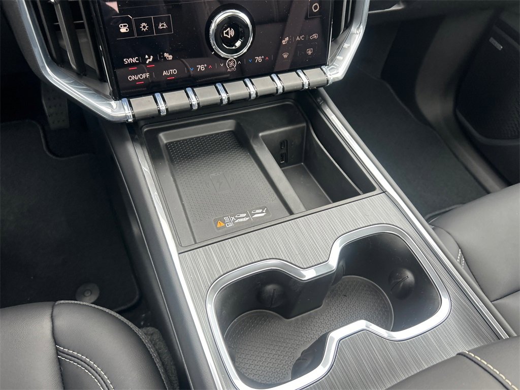 2026 GMC ACADIA - Image 24