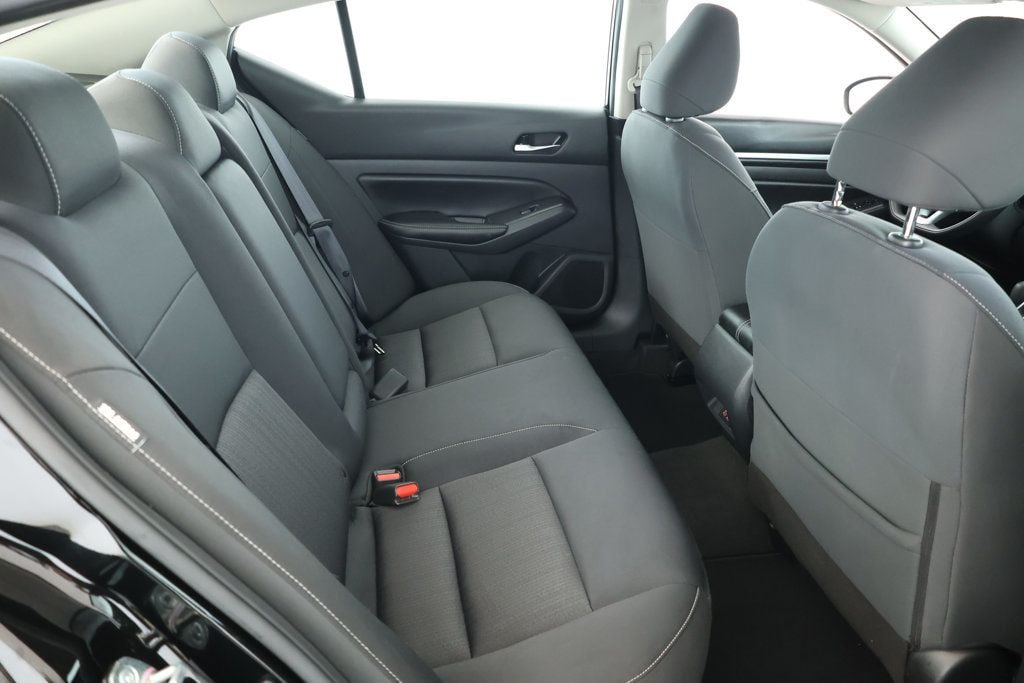 2022 Nissan Altima SV photo 20