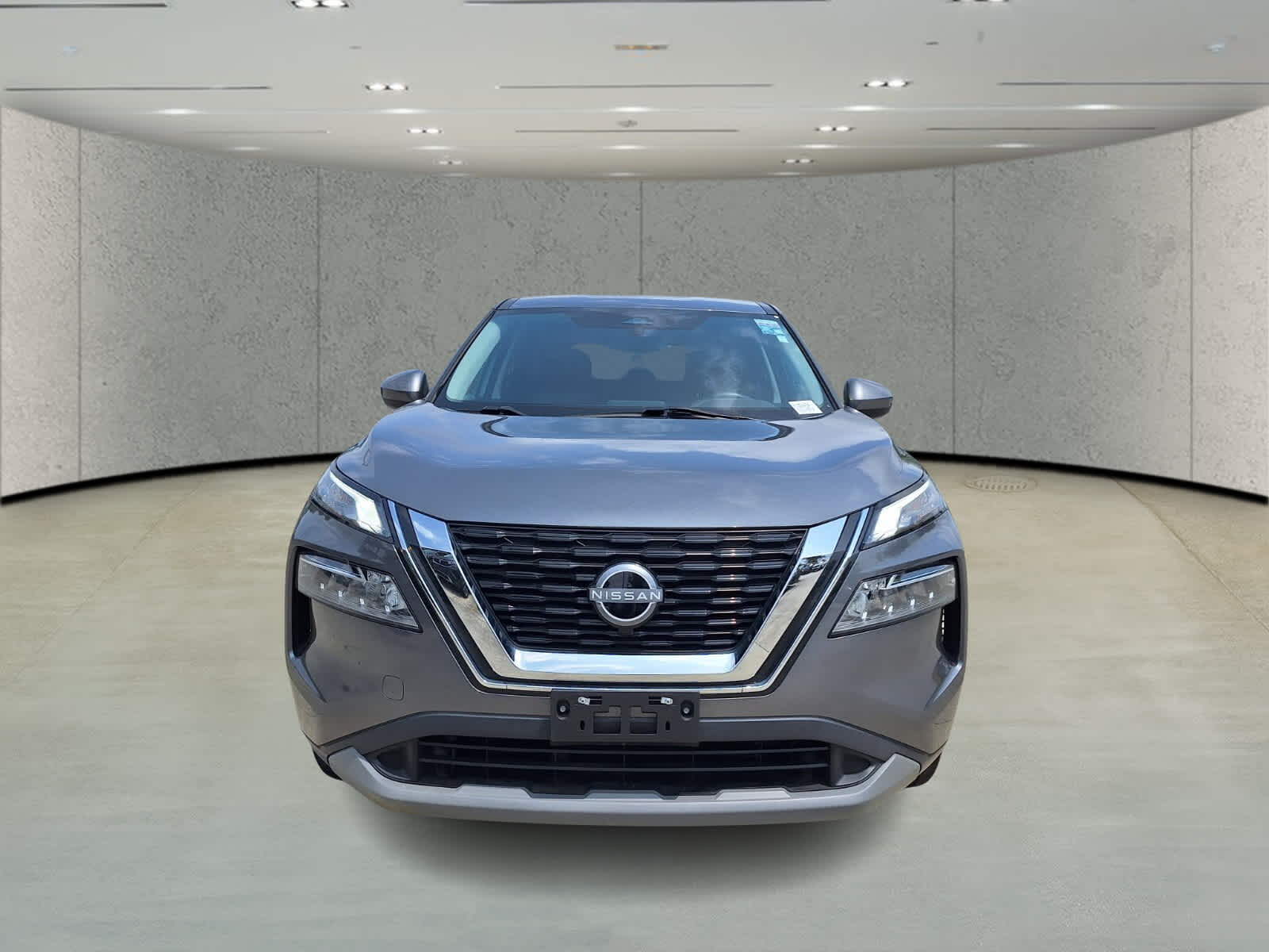 2023 Nissan Rogue SV photo 2