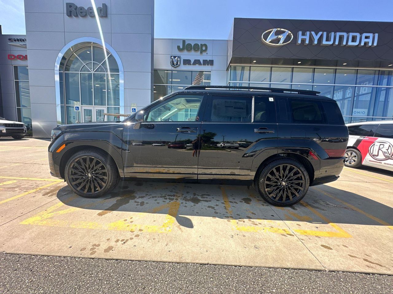 2025 Hyundai Santa Fe Calligraphy photo 2