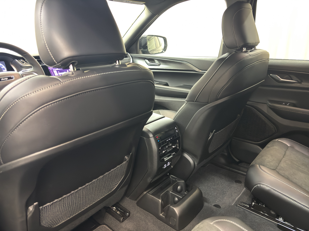 2025 Jeep Grand Cherokee Altitude X photo 11