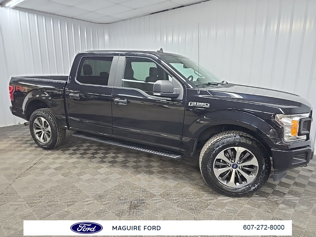 2020 Ford F-150 XL's photo