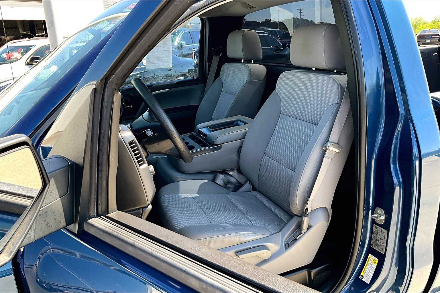 2016 Chevrolet Silverado 1500 LS photo 7
