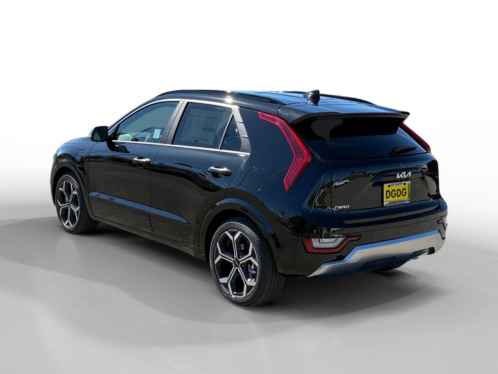 2025 Kia Niro Plug-In Hybrid SX Touring photo 3